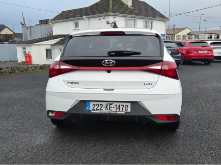 2022 Hyundai i20 DELUXE PLUS 5DR €17,950 thumbnail