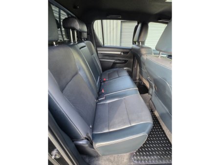 2023 Toyota Hilux - thumbnail 10