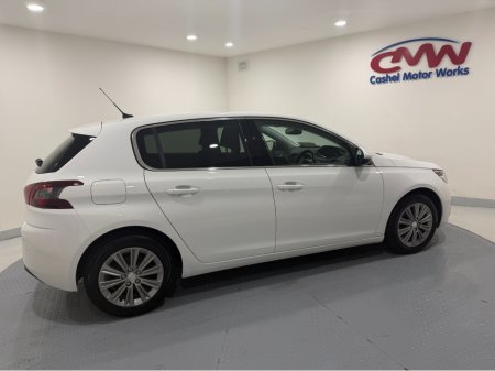 2021 Peugeot 308 - thumbnail 8