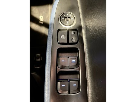 2017 Hyundai i10 - thumbnail 12