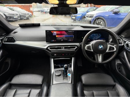 2023 BMW i4 M-SPORT..SUNROOF..KEYLESS ENTRY €32,350 thumbnail