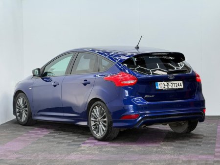 2017 Ford Focus - photo 6