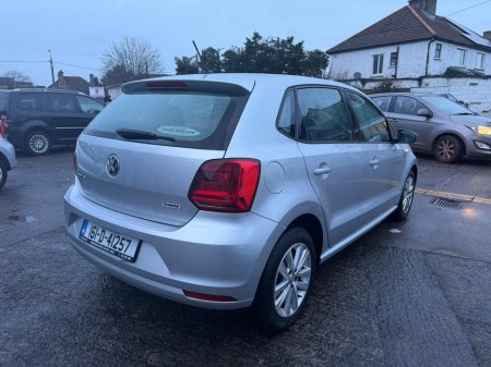 2016 Volkswagen Polo TRENDLINE 1.0 60HP MANUAL 5SPEED 5DR €9,990 thumbnail