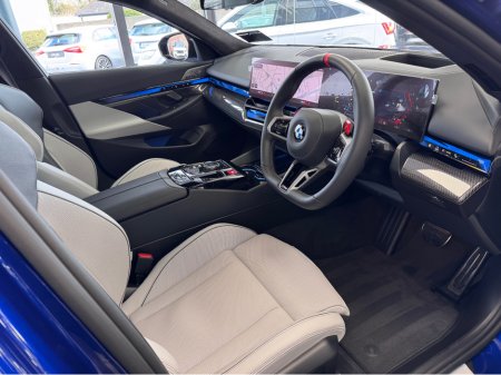 2025 BMW M5 4.4 V8 PHEV 728 HP €124,900 thumbnail