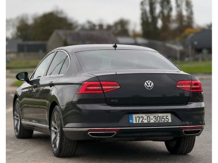 2017 Volkswagen Passat Volkswagen Passat 2017 GTE AUTO High Line €14,990 thumbnail