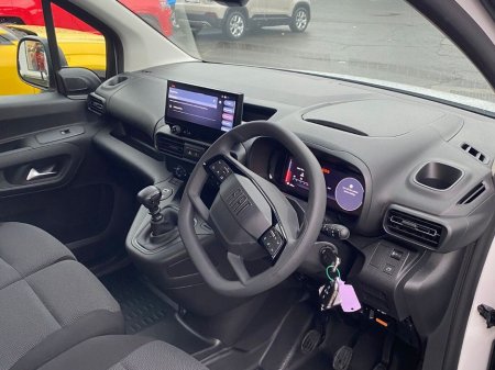 2025 Fiat Doblo SWB 1.5 100HP 650KG 4DR €21,450 thumbnail