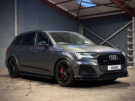 2021 Audi Q7 TFSI E QUATTRO *S-LINE BLACK EDITION* // HUGE SPEC // 12 MONTH WARRANTY // SAME DAY FINANCE // €59,950 thumbnail