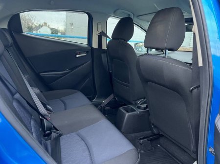 2016 Mazda Demio - thumbnail 8