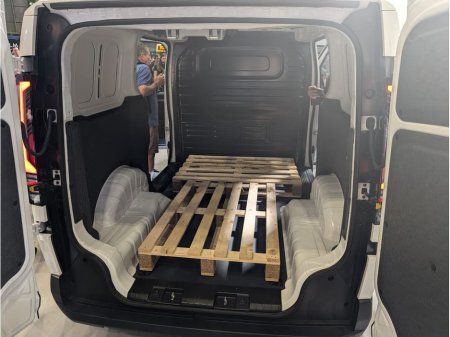 2026 Kia PV5 - thumbnail 12