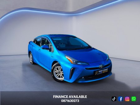 2020 Toyota Prius - thumbnail 2