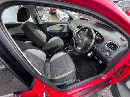 2012 Volkswagen Polo - thumbnail 5
