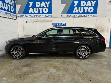 2019 Mercedes-Benz E Class - thumbnail 4