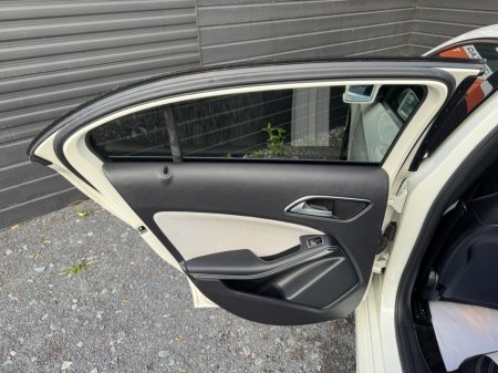 2014 Mercedes-Benz A Class - thumbnail 19