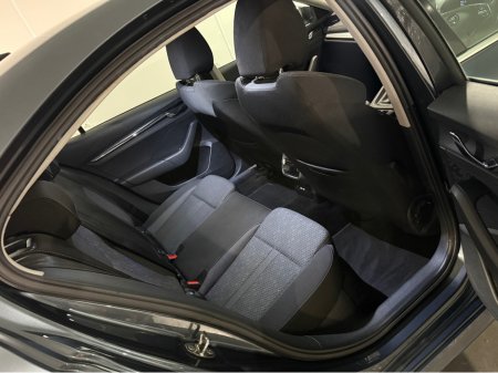 2022 Skoda Octavia - thumbnail 17