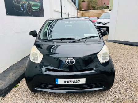 2011 Toyota iQ - thumbnail 7