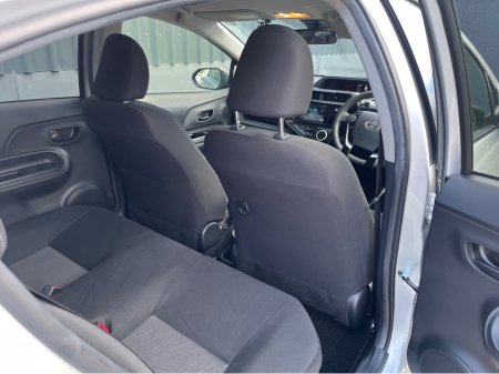 2020 Toyota Aqua - thumbnail 5