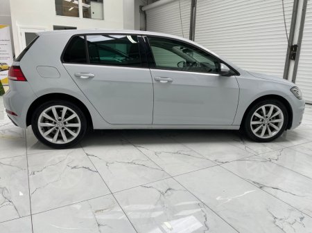 2018 Volkswagen Golf - photo 2