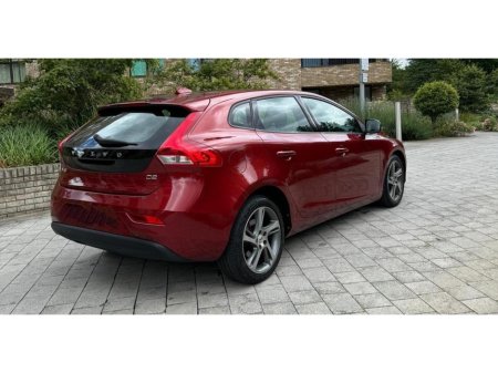 2017 Volvo V40 2.0 D2 MOMENTUM NAV + 120B 120BHP 5DR 40 SERIES €9,950