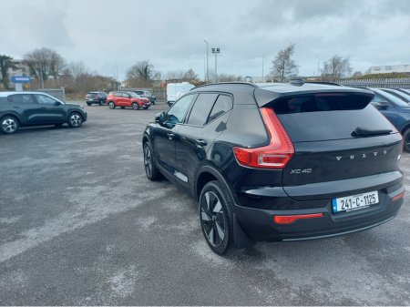 2024 Volvo XC40 - thumbnail 5