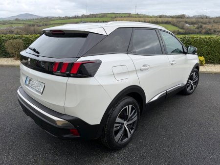 2019 Peugeot 3008 - thumbnail 4