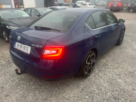 2018 Skoda Octavia - view 4