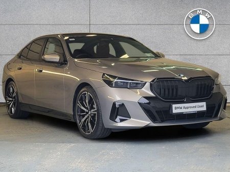 2024 BMW 5 Series - thumbnail 1
