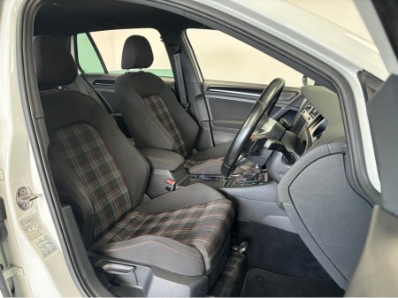 2015 Volkswagen Golf - thumbnail 6