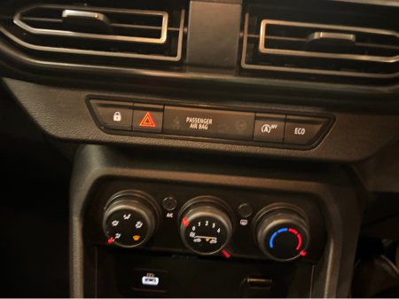 2023 Dacia Sandero COMFORT TCE 90 CVT MY2 MY21.5 5DR €13,999 thumbnail