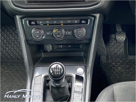 2017 Volkswagen Tiguan - thumbnail 23