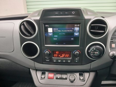 2018 Peugeot Partner - thumbnail 14