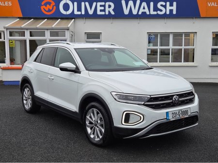 2023 Volkswagen T-Roc 2.0 Diesel Automatic €31,950 thumbnail