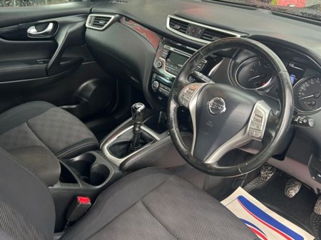 2015 Nissan Qashqai 1.5 DSL SV Safety PK 4DR €9,250 thumbnail