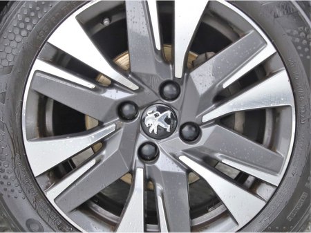 2018 Peugeot 2008 1.6 BLUE HDI 100BHP ALLURE 5SPD *HALF LEATHER*PANORAMIC ROOF* €12,890 thumbnail