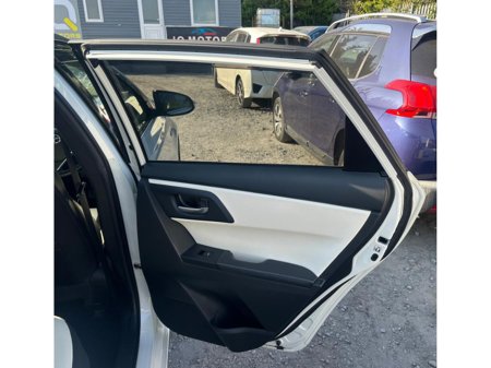 2016 Toyota Auris BRICK LANE AUTOMATIC 1.8 PETROL HYBRID  LOW MILEAGE (3517) €15,995 thumbnail