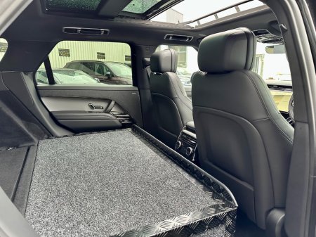 2025 Land Rover Range Rover Sport - thumbnail 9