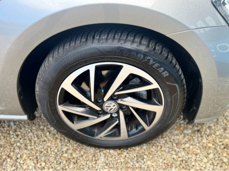 2020 Volkswagen Golf - thumbnail 19