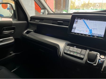 2018 Honda Stepwagon - thumbnail 17