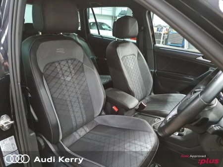 2023 Volkswagen Tiguan 2.0 TDI R LINE SA 5DR A €40,900 thumbnail