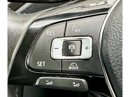 2018 Volkswagen T-Roc - thumbnail 6