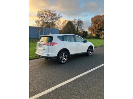 2016 Toyota Rav4 RAV4 2.0 D-4D AURA 4DR €12,500 thumbnail