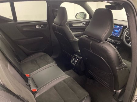 2022 Volvo XC40 - thumbnail 24