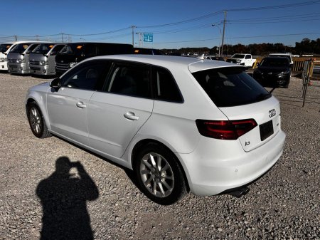 2013 Audi A3 - thumbnail 6