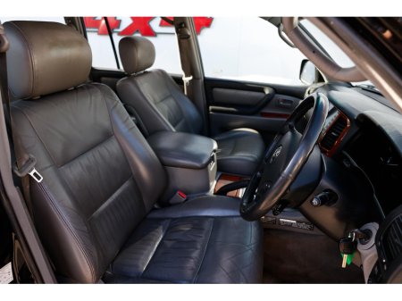 2005 Toyota Landcruiser - thumbnail 6