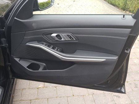 2019 BMW 3 Series 318d Sport €24,995 thumbnail