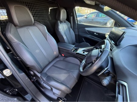 2024 Peugeot 3008 - thumbnail 7