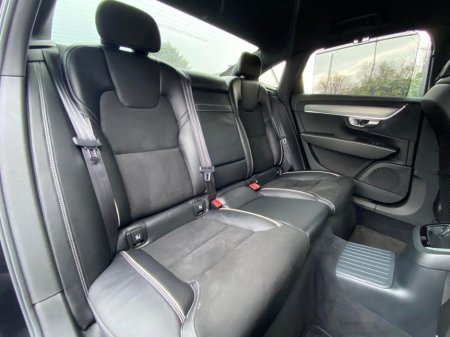 2021 Volvo S90 R-DESIGN T8 PHEV €36,995 thumbnail