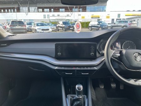 2022 Skoda Octavia - thumbnail 8