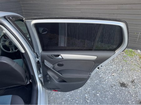 2012 Volkswagen Golf - thumbnail 16