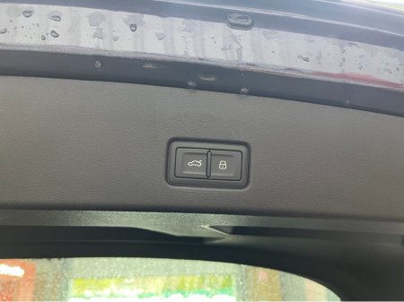 2022 Audi Q4 e-tron - thumbnail 8