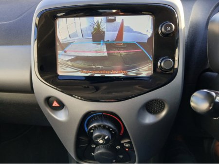 2019 Toyota Aygo 1.0 X-PLAY ONLY 13500 KMS : FINANCE ARRANGED : €12,500 thumbnail